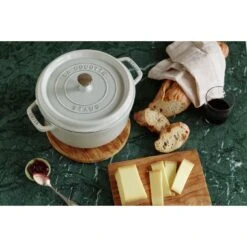 Staub Cocotte 28 Cm, Rond(e), Truffe Blanche, Fonte 13 Staub Cocotte 28 Cm, Rond(e), Truffe Blanche, Fonte -Staub Soldes Magasin 000019724