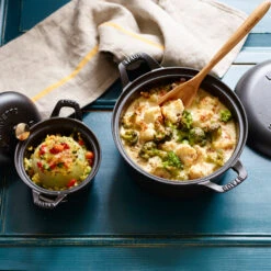 Staub Cocotte Ronde Vintage La Coquette 2,45 L -Staub Soldes Magasin 502886 01 3 EnvironmentImage 790bafcccc