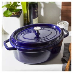 Staub Cocotte 29 Cm, Ovale, Bleu Intense, Fonte 13 Staub Cocotte 29 Cm, Ovale, Bleu Intense, Fonte -Staub Soldes Magasin 750032554