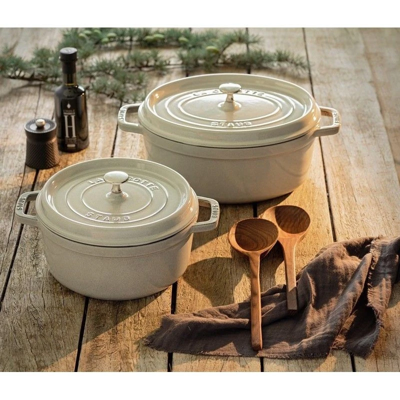 Cocotte En Fonte Emaillée Ovale Staub Truffe D37 8L 9 Cocotte En Fonte Emaillée Ovale Staub Truffe D37 8L – Image 7