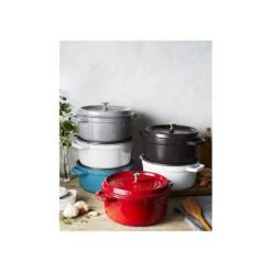 Cocotte En Fonte Emaillée Ronde Staub ROUGE CERISE D24 3.79 L 26 Cocotte En Fonte Emaillée Ronde Staub ROUGE CERISE D24 3.79 L -Staub Soldes Magasin cocotte en fonte emaillee ronde staub rouge cerise d24 379 l 4